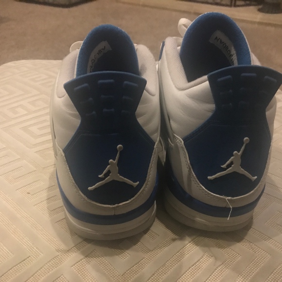 Jordan retro 4 military blue size 14